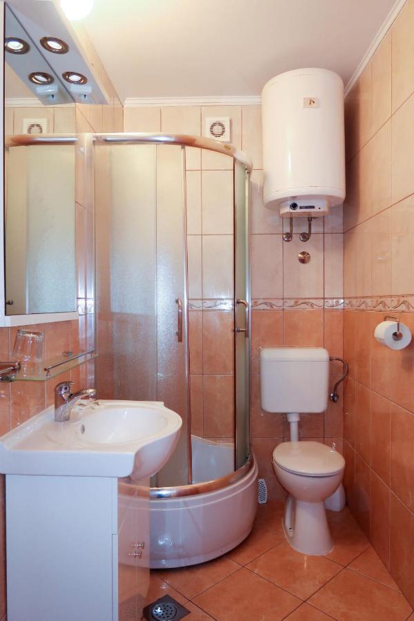 Apartment Ana - Rab166 By Interhome Barbat na Rabu Eksteriør bilde